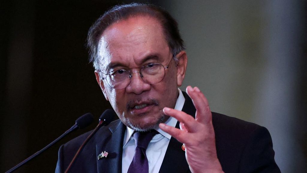 Nama Anwar Ibrahim Ikut Terseret di File Jeffrey Epstein
