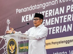 Menko PM Sebut Pesantren Beri Akses Pendidikan untuk Masyarakat Miskin