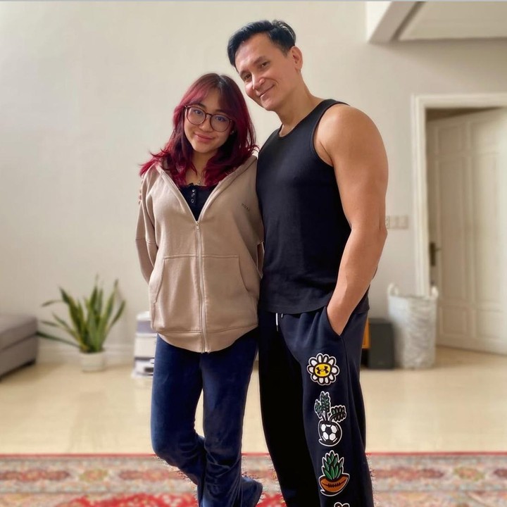 <p>Marcelle Brinette Renee Lefrandt, atau akrab disapa Brinette, merupakan putri sulung dari Marcellino Lefrandt dan Dewi Rezer. Meski telah berpisah sejak 2016, Marcellino dan Dewi tetap menjaga hubungannya demi kebahagiaan anak-anak mereka. (Foto: Instagram @marcelinofrandt)</p>