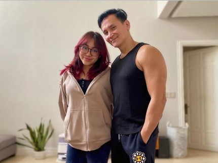 Terpopuler: Potret Brinette Putri Marcellino Lefrandt dan Dewi Rezer