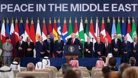 Trump Klaim Gaza Damai usai Mediasi Gencatan Israel-Hamas, Benarkah?