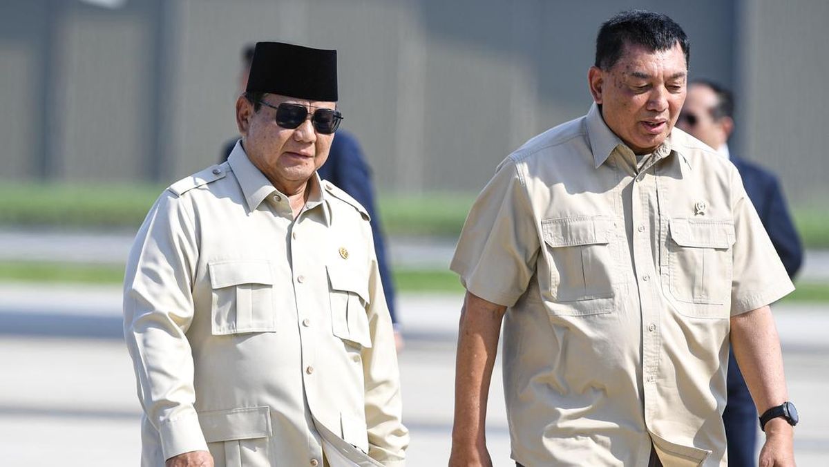 Prabowo Langsung Gelar Rapat di Halim Usai Mendarat dari Mesir
