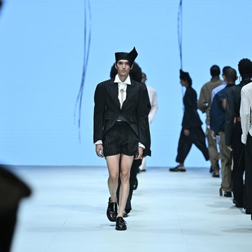 Seragam Klasik Punya Kejutan Unik dalam Koleksi Sean Sheila 