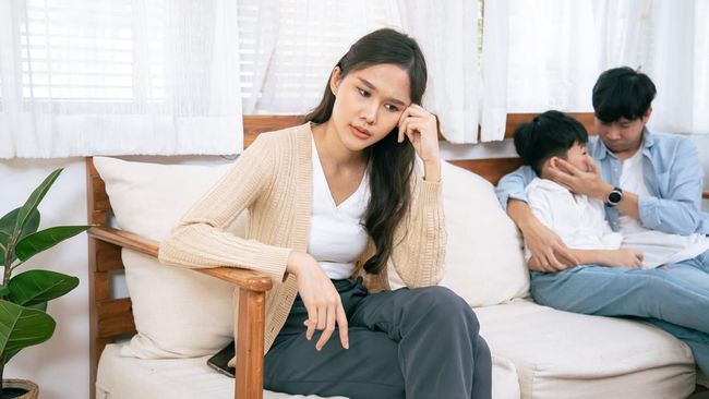 Ternyata Jadi Orang Tua Bisa Bikin Kehilangan Jati Diri, Ini Penjelasan Pakar