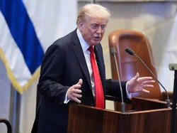 Trump Bilang Warga Palestina Harus Jauhi Teror-Kekerasan