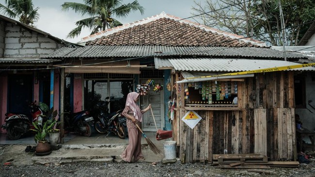 Pemerintah menargetkan proses dekontaminasi area terpapar zat radioaktif Cesium-137 (Cs-137) di Cikande, Banten dapat diselesaikan pada Desember 2025