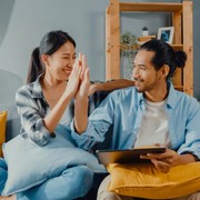 5 Zodiak Paling Suportif dan Selalu Mengutamakan Pasangannya, Idaman Banget!