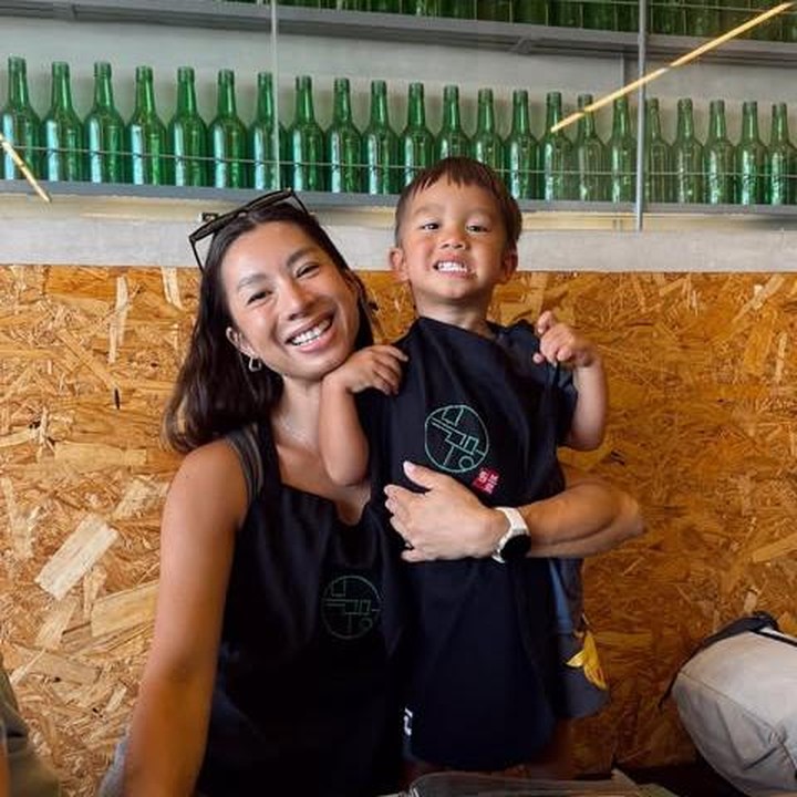 <p>Anak ketiganya, Kiyoji Kaynen Bachdim, lahir pada 1 Maret 2021. Kini, Kiyoji sudah berusia empat tahun, Bunda. Melalui unggahannya di Instagram, Jennifer kerap memperlihatkan potret Kiyoji yang begitu menggemaskan. (Foto: Instagram @jenniferbachdim)</p>