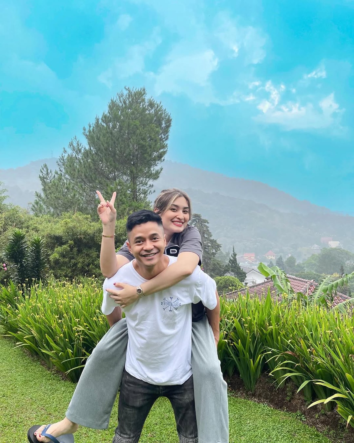 Angbeen Rishi dan Adly Fairuz