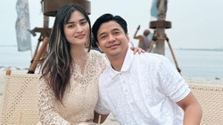 Digugat Cerai Angbeen Rishi, Adly Fairuz Nyanyi Lagu Galau: Jangan Hakimi Aku