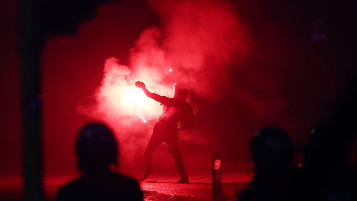 FOTO: Laga Italia vs Israel Diwarnai Demo Pro Palestina