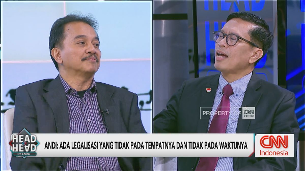 VIDEO: Debat Panas, Roy Suryo vs Andi Azwan Adu Keaslian Ijazah Jokowi