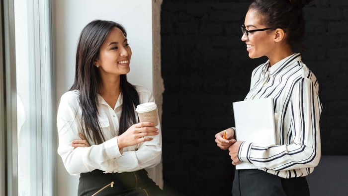 5 Kalimat yang Digunakan Orang Pintar untuk Sampaikan Kritik Tanpa Terkesan Menghakimi