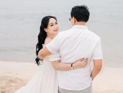 7 Potret Ciuman Mesra Ahok ke Puput Nastiti Devi yang Hamil Anak Ketiga