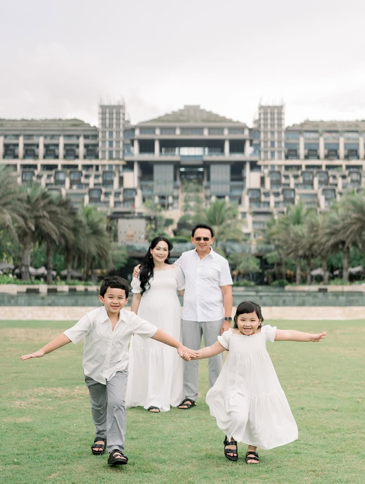 Keluarga Ahok dan Puput Nastiti Devi