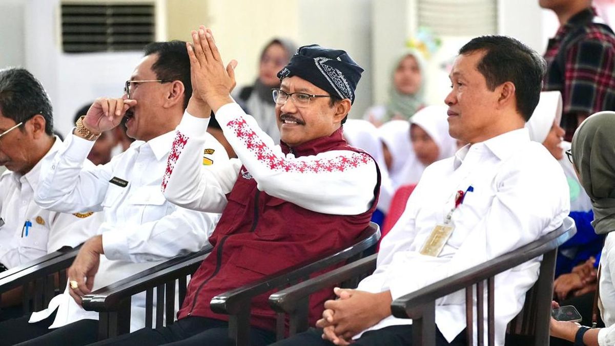 Mensos Sebut Pemerintah Siap Fasilitasi Lulusan Sekolah Rakyat