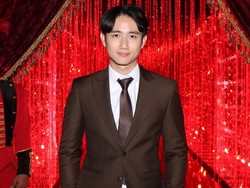 Penghasilan Bulanan Miliaran, Intip 7 Gaya Mewah Kenny Austin Liburan Keliling Dunia