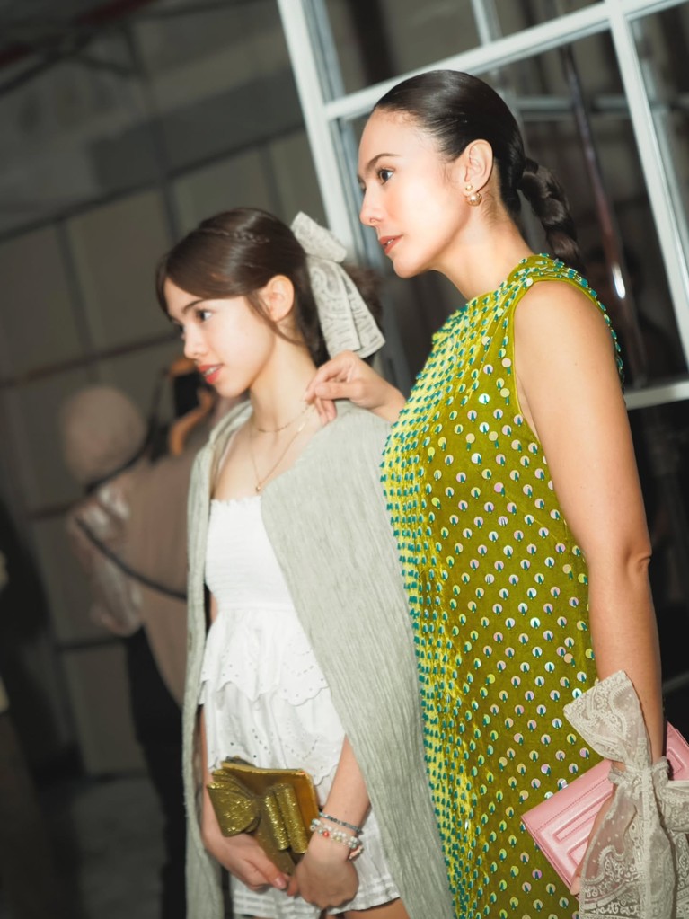 London abigail anak wulan guritno