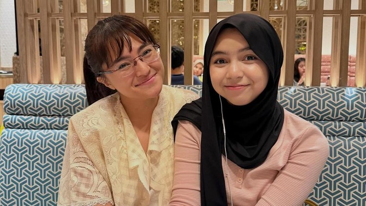 Marshanda Bersama Sang Putri Marshanda Bersama Sang Putri