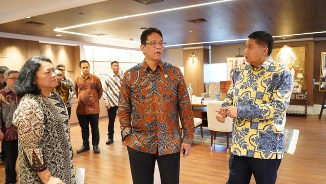 Menteri Keuangan Purbaya Yudhi Sadewa bertanya kepada Menteri PKP Maruarar Sirait (Ara) pada Selasa (14/10 kemarin soal kelanjutan Proyek Meikarta.