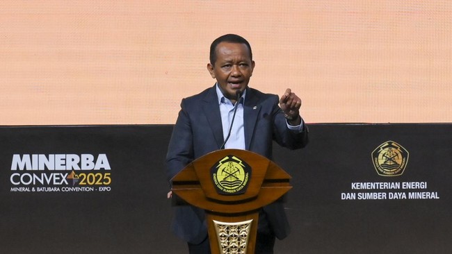 Menteri ESDM Bahlil Lahadalia mengungkap arahan Presiden Prabowo soal dugaan tambang ilegal di sekitar Bandara IMIP, Morowali, Sulawesi Tengah.