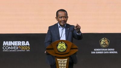 Bahlil Ungkap Arahan Prabowo soal Tambang Ilegal di Bandara Morowali