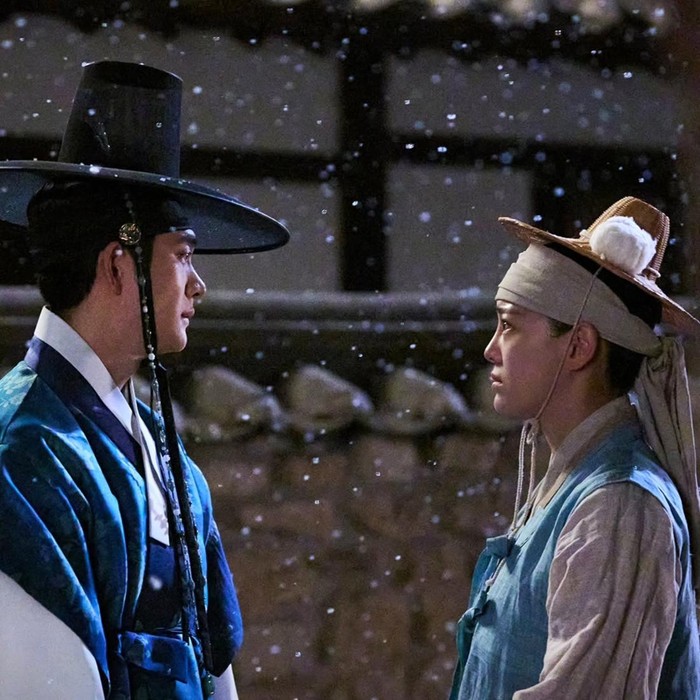 Moon River merupakan salah satu drama sageuk yang tayang di 2025 ini. Drama ini menghadirkan Kang Tae Oh dan Kim Se Jeong sebagai pemeran utamanya.