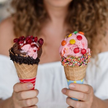 4 Perbedaan Es Krim dan Gelato, Mana yang Lebih Sehat?