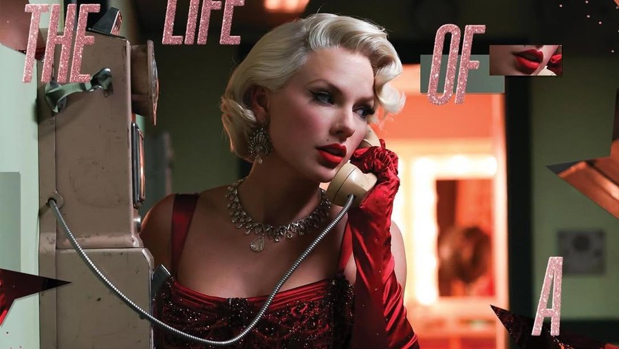 Foto Taylor Swift buat era album The Life of a Showgirl.