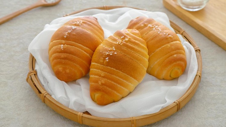 5 Resep Salt Bread Viral yang Lembut dan Gurih 5 Resep Salt Bread Viral yang Lembut dan Gurih