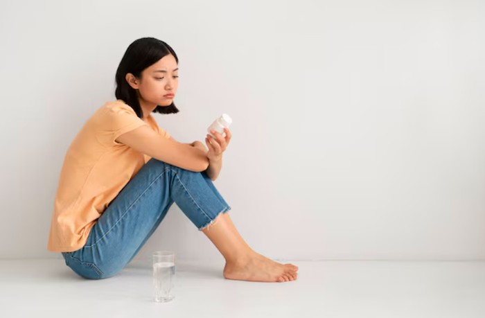 Mengenal dmpak self contrast. Walaupun memicu pengembangan diri, membandingkan diri sendiri akan menimbulkan rasa insecure/Foto: freepik.com/freepik