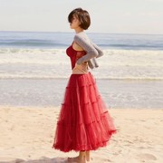 Deretan Gaya Hwasa Tampil dengan Rambut Pendek untuk Comeback Good Goodbye