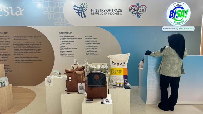 Kemendag menghadirkan Paviliun UMKM BISA Ekspor di Trade Expo Indonesia 2025, mendukung UMKM untuk menembus pasar global dengan inovasi dan kearifan lokal.
