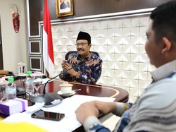 Mensos Gus Ipul Ajak Bupati Bintan Dirikan Sekolah Rakyat