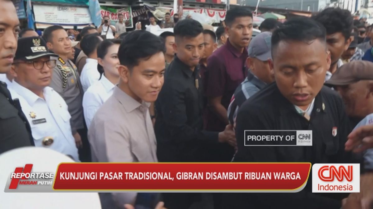 VIDEO: Kunjungi Pasar Tradisional, Gibran Disambut Ribuan Warga