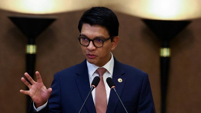 Presiden Madagaskar Ngaku Kabur Gegara Didemo Gen Z Presiden Madagaskar Rajoelina kabur usai didemo Gen Z, diduga kini berada di Uni Emirat Arab.