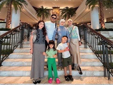 Momen Irish Bella Habiskan Waktu dengan Keluarga Baru, Potretnya Bikin Netizen Haru