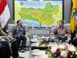 Ahmad Luthfi Jamin Tak Ada Pungli-Premanisme ke Pengusaha China di Jateng Ahmad Luthfi Jamin Tak Ada Pungli-Premanisme ke Pengusaha China di Jateng