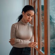 Insecure dengan Diri Sendiri? Begini Cara Keluar dari Perbandingan Diri yang Nggak Sehat!