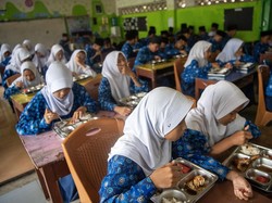 Anggaran Rp 335 T APBN untuk MBG Ditransfer Langsung ke Dapur, Tak Lewat BGN
