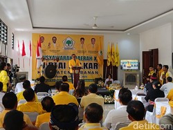 Nyoman Wirya Nakhodai Golkar Tabanan Tiga Periode Usai Kantongi Diskresi Nyoman Wirya Nakhodai Golkar Tabanan Tiga Periode Usai Kantongi Diskresi