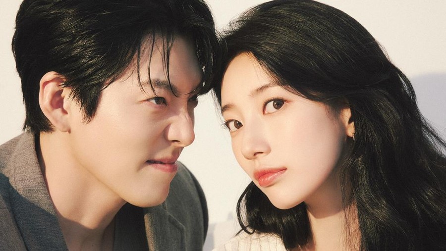 Suzy dan Kim Woo Bin Suzy dan Kim Woo Bin membintangi drama Korea Genie Make A Wish.