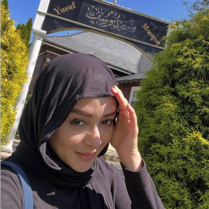 <p>Dalam <em>caption</em>-nya, Terry Putri menceritakan keinginannya untuk berkeliling masjid di seluruh dunia. "Ingin keliling-keliling masjid <em>all arround the world</em>," tulisnya lewat Instagram. (Foto: Instagram @terryputri)</p>