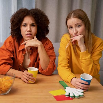 3 Kegiatan yang Jadi Favorit Banyak Orang, tapi Justru Mengganggu bagi Orang Cerdas