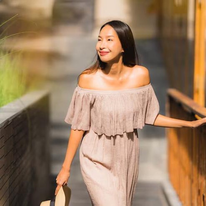 Bagi orang-orang berkelas, membanggakan kekayaan mereka dinilai kurang sopan dan bisa memicu obrolan menjadi tidak menyenangkan bagi orang lain.