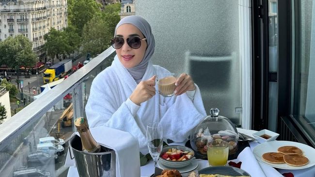 Gofood Rp2 Juta Sehari, Ini 7 Gaya Hedon Erin Taulany Santap Makanan Mewah dan Mahal