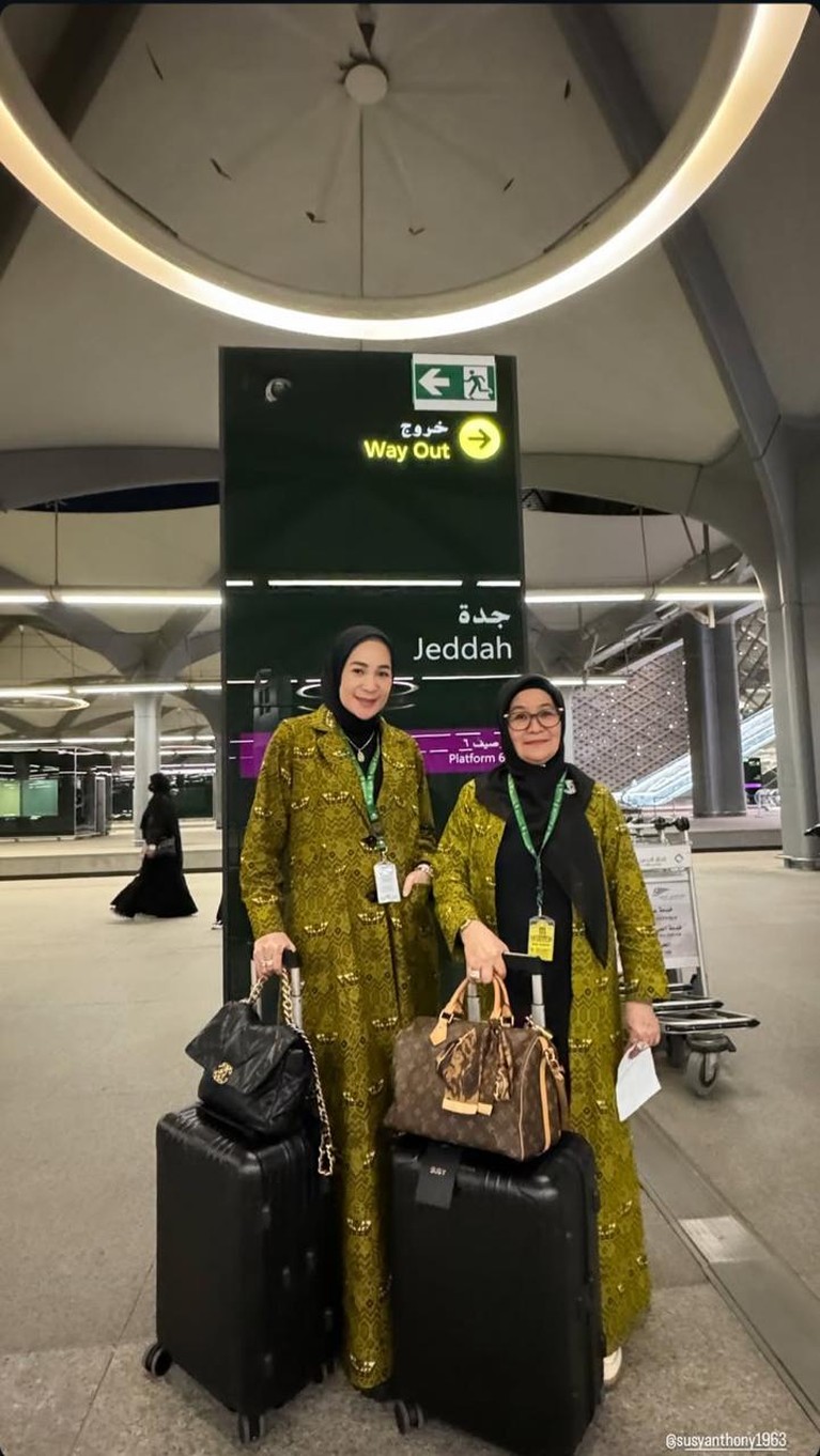 Erin Taulany dan Ibunda Erin Taulany dan Ibunda