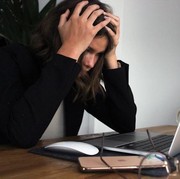 5 Kebiasaan Sehari-hari yang Tanpa Sadar Bisa Merusak Hidup