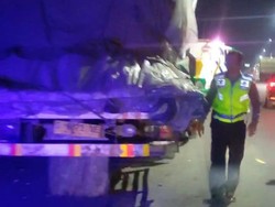Kecelakaan Maut di Pantura yang Tewaskan 2 Pekerja PLN Kecelakaan Maut di Pantura yang Tewaskan 2 Pekerja PLN
