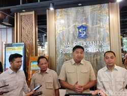 Menteri PKP Apresiasi Pelayanan PBG Surabaya Tercepat, Cuma 15 Menit Menteri PKP Apresiasi Pelayanan PBG Surabaya Tercepat, Cuma 15 Menit